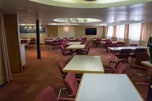 Александр Плетнёв - Эпохи холст заиндевелый - мазком багровой кисти...