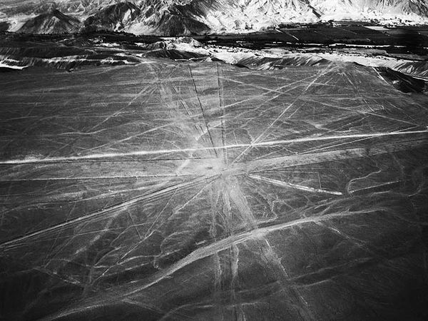 Андрей Скляров - Наска: гигантские рисунки на полях