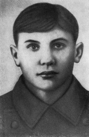 Теодор Гладков - Медведев