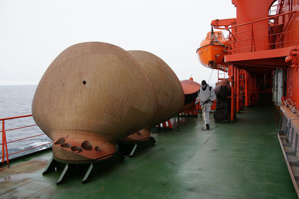 Александр Плетнёв - Эпохи холст заиндевелый - мазком багровой кисти...