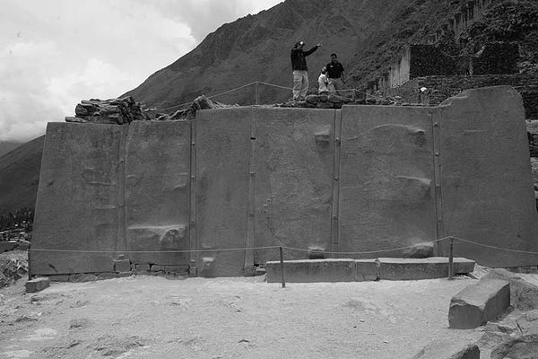 Андрей Скляров - Наска: гигантские рисунки на полях