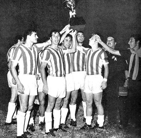 Владимир Малов - 100 великих футбольных клубов