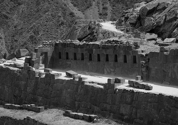 Андрей Скляров - Наска: гигантские рисунки на полях