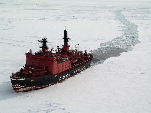 Александр Плетнёв - Эпохи холст заиндевелый - мазком багровой кисти...