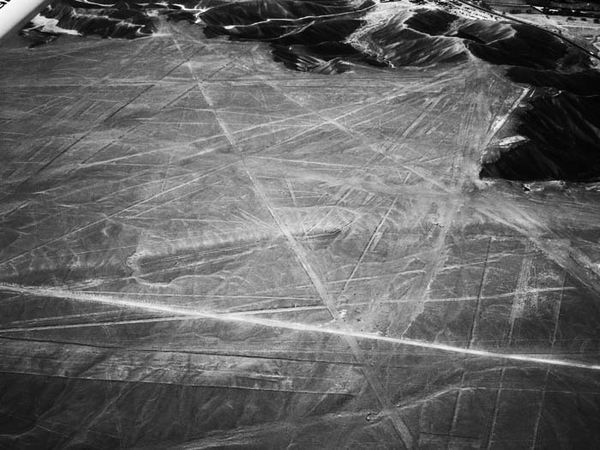 Андрей Скляров - Наска: гигантские рисунки на полях