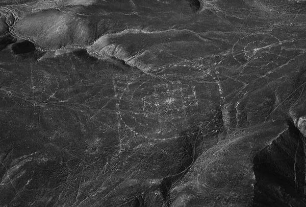 Андрей Скляров - Наска: гигантские рисунки на полях