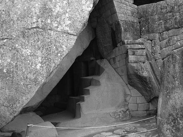 Андрей Скляров - Наска: гигантские рисунки на полях