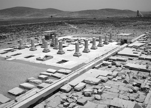 Сейед Нассер Табаи, Алекс Громов - Персия. История неоткрытой страны