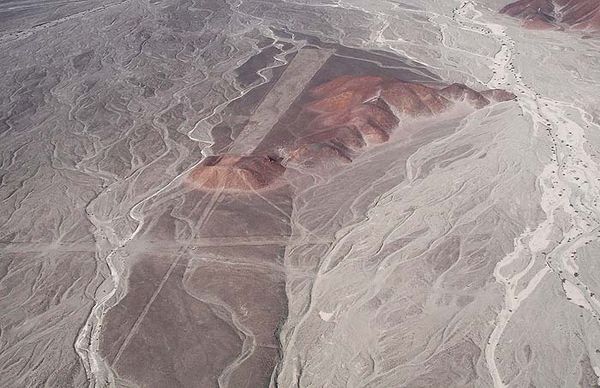 Андрей Скляров - Наска: гигантские рисунки на полях