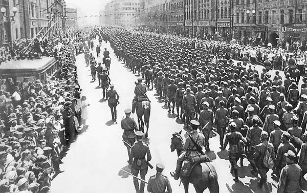 Петр Дейниченко - Красная эпоха. 70-летняя история СССР