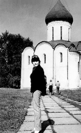 Белла Ахмадулина, Борис Мессерер и др. - Белла Ахмадулина