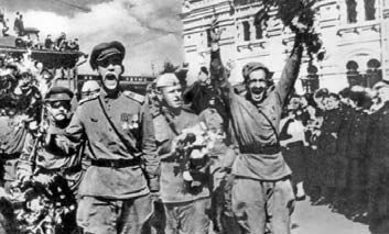 Петр Дейниченко - Красная эпоха. 70-летняя история СССР