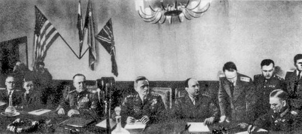 Петр Дейниченко - Красная эпоха. 70-летняя история СССР