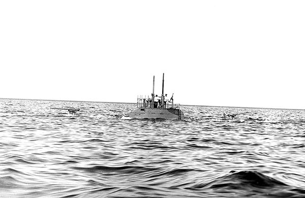 Гаральд Граф - Революция и флот. Балтийский флот в 1917-1918 гг