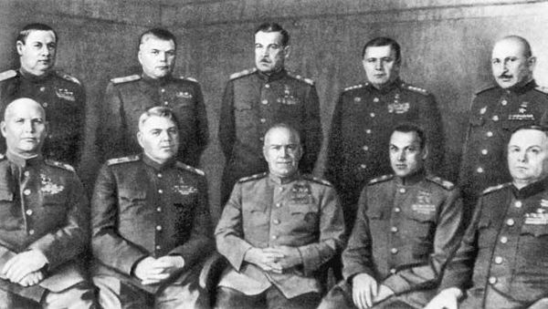 Петр Дейниченко - Красная эпоха. 70-летняя история СССР