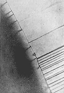 Джеймс Гордон - Почему мы не проваливаемся сквозь пол