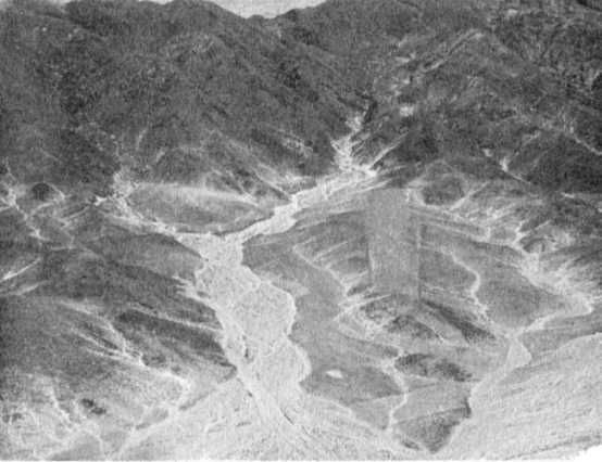 Эрих Фон Дэникен - Загадочные рисунки Наска