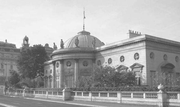 Сергей Нечаев - Париж Наполеона Бонапарта. Путеводитель