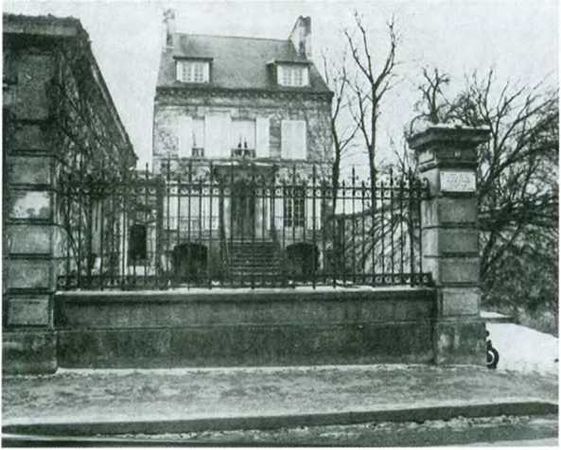 Элина Драйтова - Повседневная жизнь Дюма и его героев