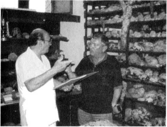 Эрих Фон Дэникен - Загадочные рисунки Наска