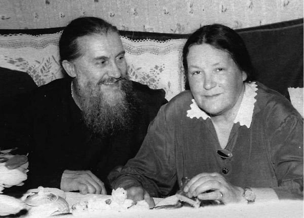 Ольга Гусакова - Хранители веры. О жизни Церкви в советское время