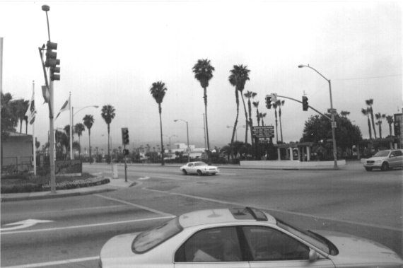 Алексей Гладкий - Особенности ПДД разных стран мира. Шпаргалка для тех, кто...