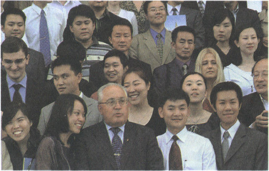 Иван Кузнецов, Ольга Минаева - Газетный мир Московского университета