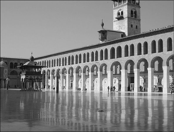 Надежда Ионина - 100 великих чудес света