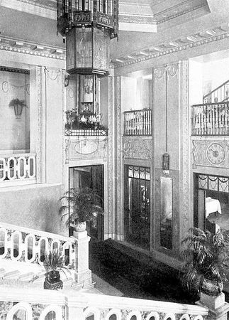 Людмила Кирикова, Ольга Петрова и др. - Невский проспект. Дом за домом