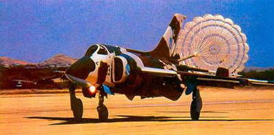 Владимир Ильин - Штурмовики и истребители-бомбардировщики