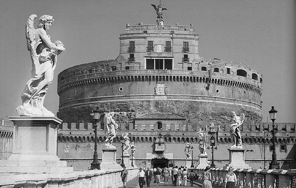 Надежда Ионина - 100 великих замков