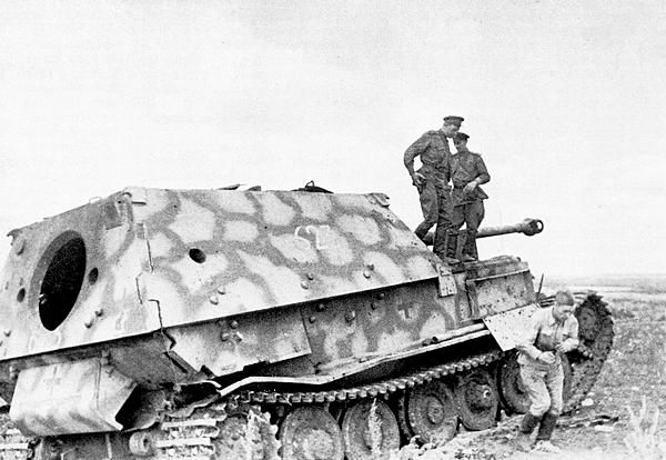 Максим Коломиец - "ЭЛЕФАНТ". ТЯЖЁЛОЕ ШТУРМОВОЕ ОРУДИЕ ФЕРДИНАНДА ПОРШЕ