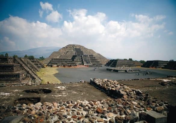 Константин Стогний - Сокровища майя и конец света