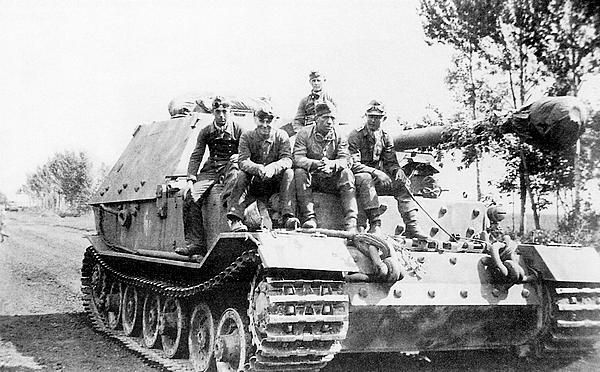 Максим Коломиец - "ЭЛЕФАНТ". ТЯЖЁЛОЕ ШТУРМОВОЕ ОРУДИЕ ФЕРДИНАНДА ПОРШЕ