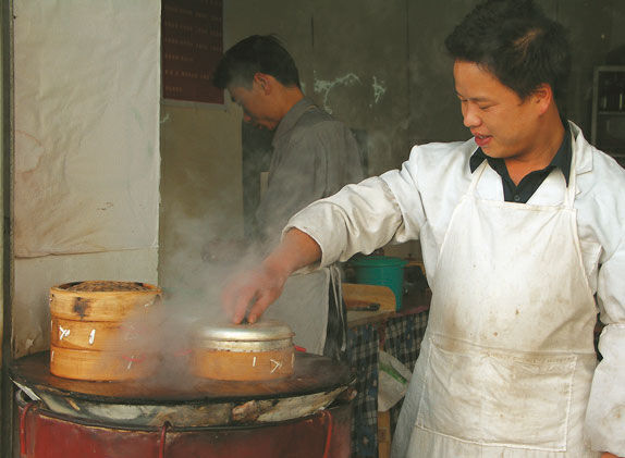 Юрген Бергманн - Пекин и его окрестности. Путеводитель