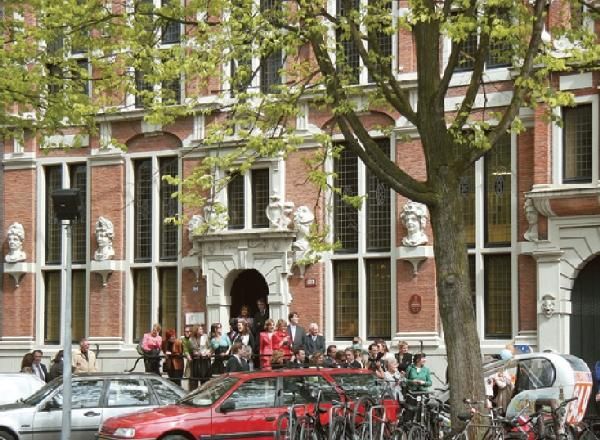 Бертольд Шварц, Ингола Ламмерс и др. - Амстердам. Путеводитель