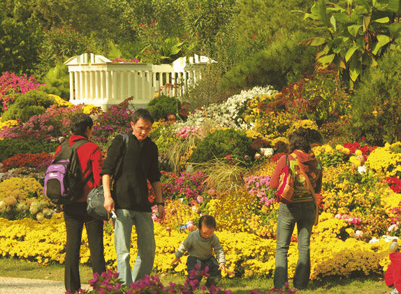 Юрген Бергманн - Пекин и его окрестности. Путеводитель