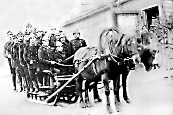 Сергей Глезеров - Северные окраины Петербурга. Лесной, Гражданка, Ручьи, Удельная...