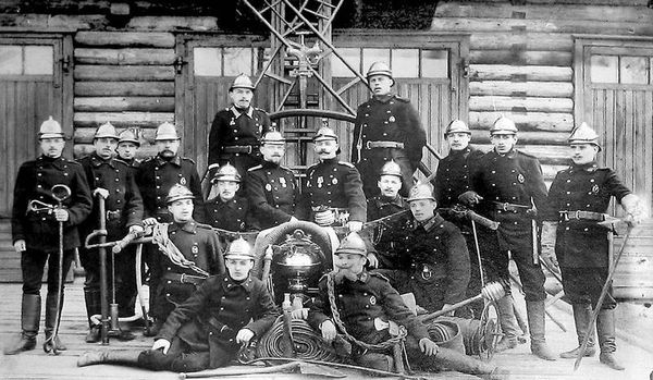 Сергей Глезеров - Северные окраины Петербурга. Лесной, Гражданка, Ручьи, Удельная...