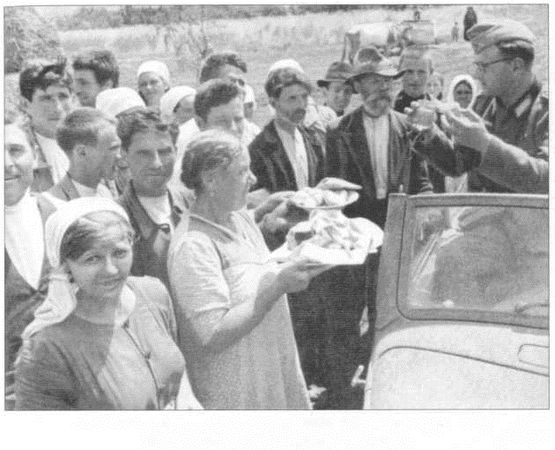 К. Александров - ПОД НЕМЦАМИ. Воспоминания, свидетельства, документы