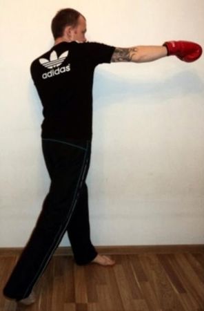 Евгений Казакеев - Как стать кикбоксером, или 10 шагов к безопасности