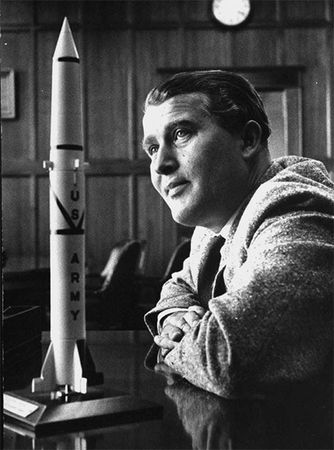 Станислав Славин - 100 великих тайн космонавтики