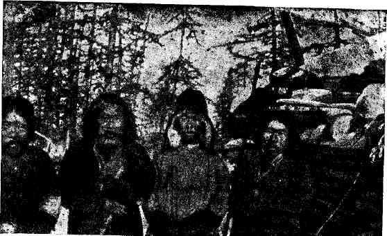 Макс Поляновский, Илья Быков - С букварем у гиляков. Сахалинские дневники...