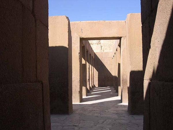 Андрей Скляров - Пирамиды: загадки строительства и назначения