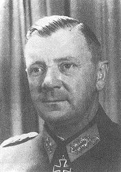 Джин Мюллер, Сэмюэл Митчем - Командиры Третьего Рейха