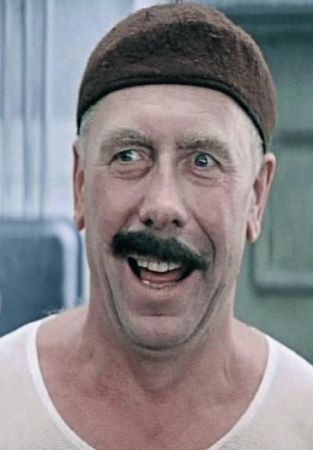 Александр Кожевников - Крылатые фразы и афоризмы кино