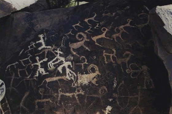 Павел Мариковский - В стране каменных курганов и наскальных рисунков