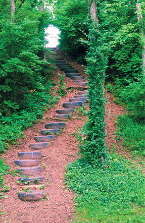 Юрий Подольский - Мебель и садовые украшения из автомобильной резины