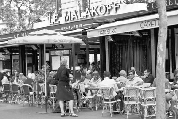 Владимир Большаков - Кофе и круассан. Русское утро в Париже