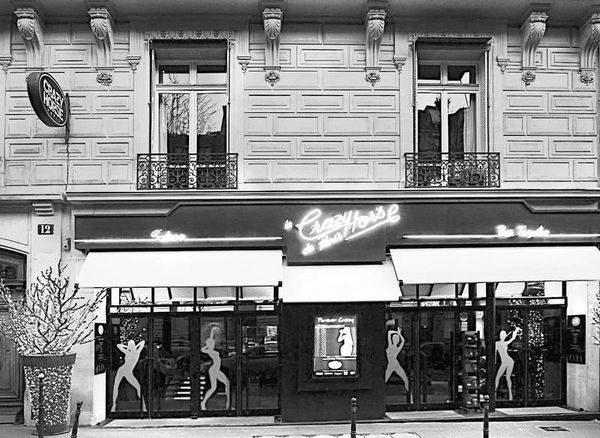 Владимир Большаков - Кофе и круассан. Русское утро в Париже